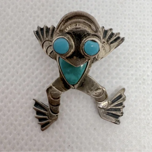 Vintage Navajo Silver And Turquoise Frog Brooch Pin. Fred Harvey Era